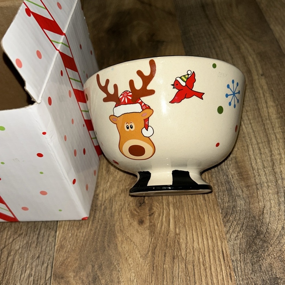 Temptations by Tara Small Bowl Christmas Deer